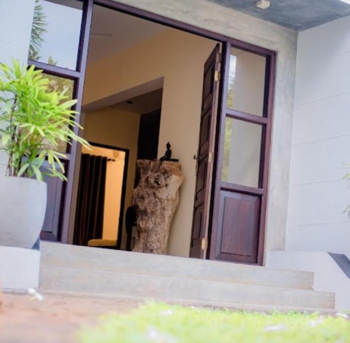 Blooming Polhena Bed and Breakfast Matara Exterior foto